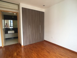 Esparina Residences (D19), Condominium #198456112